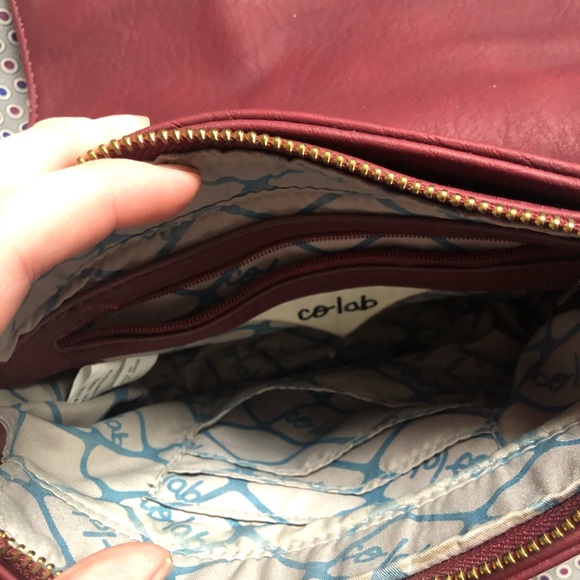 Co-Lab Crossbody Purse - Picture 5 of 7